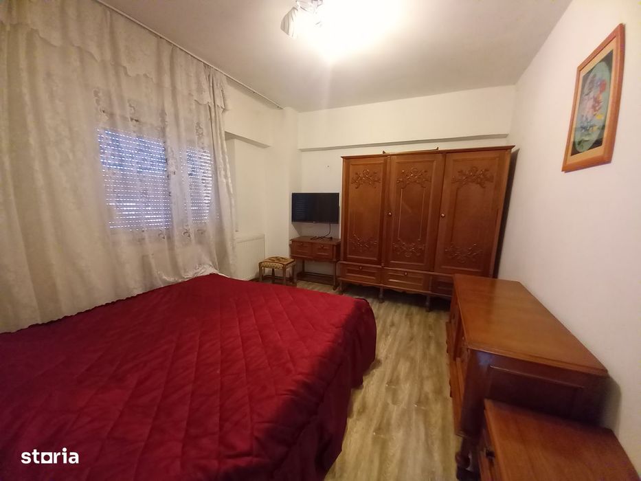 Bd. Traian - Clinica Sante, apartament 3 camere, decomandat!