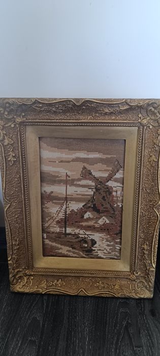 Оригинални гоблени с позлатена дървена рамка