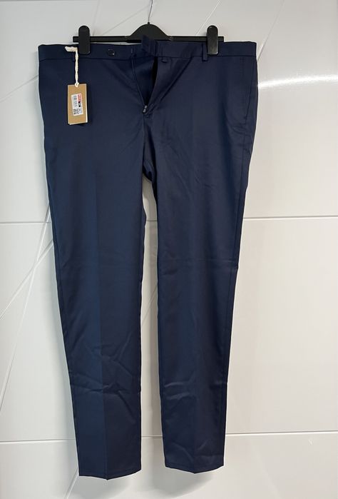 Pantaloni costum