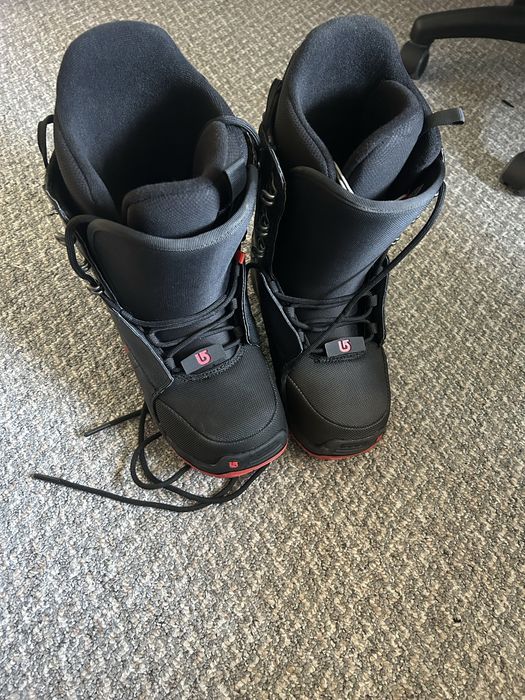 Burton boots snowboard