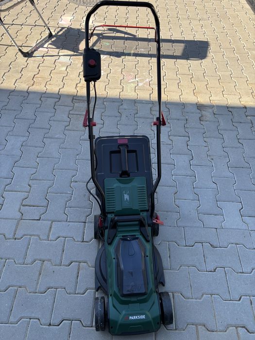 Parkside акумулаторна косачка PRMA 20-Li C3 - комплект с зарядно и 4000 mAh батерия