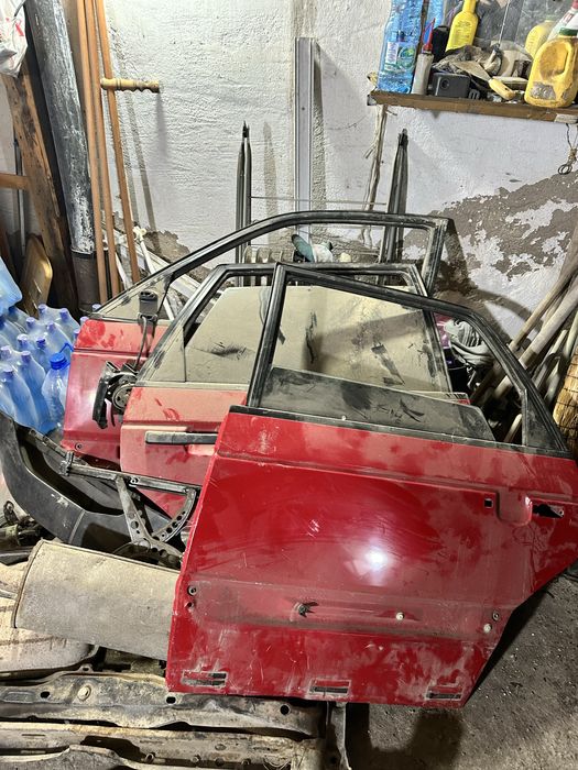 Запчасти на Passat b3