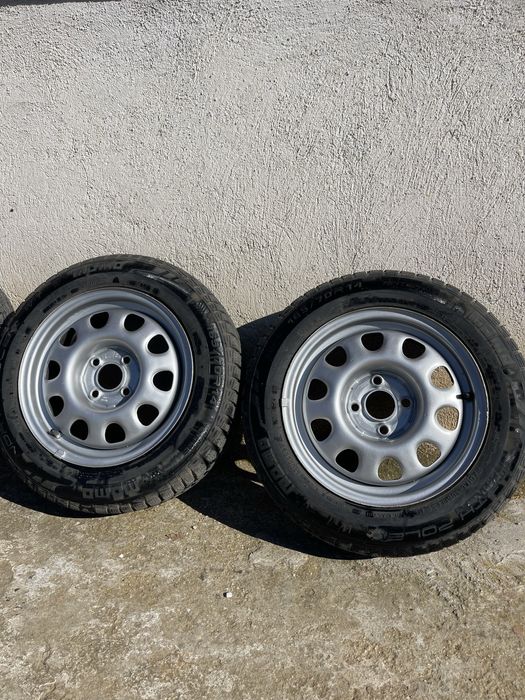 4 бр. джанти 14 цола + зимни гуми 165/70 R14