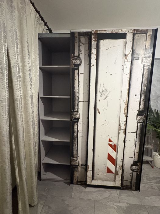 Vand sifonier cu usi  glisante