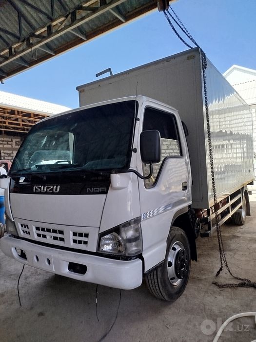 Isuzu avtobusdan terilgan mator karobka zadni moʻs avtobus 2007yil