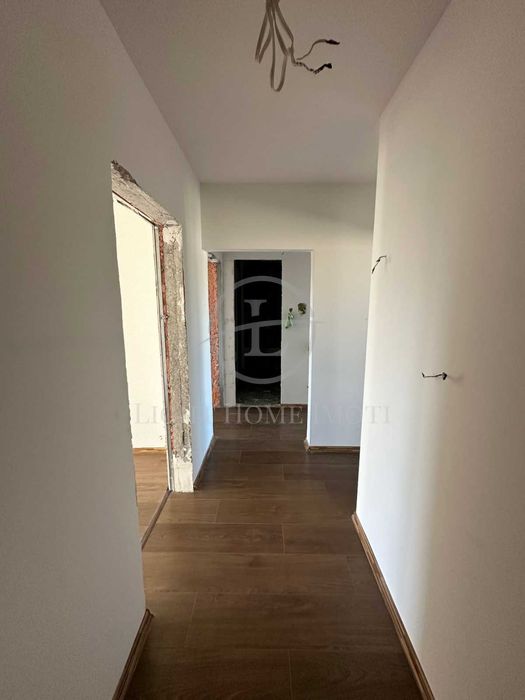 Продава се Тристаен апартамент в Пловдив, Кършияка - 92 кв.м за 898 €/кв.м - Снимка #3