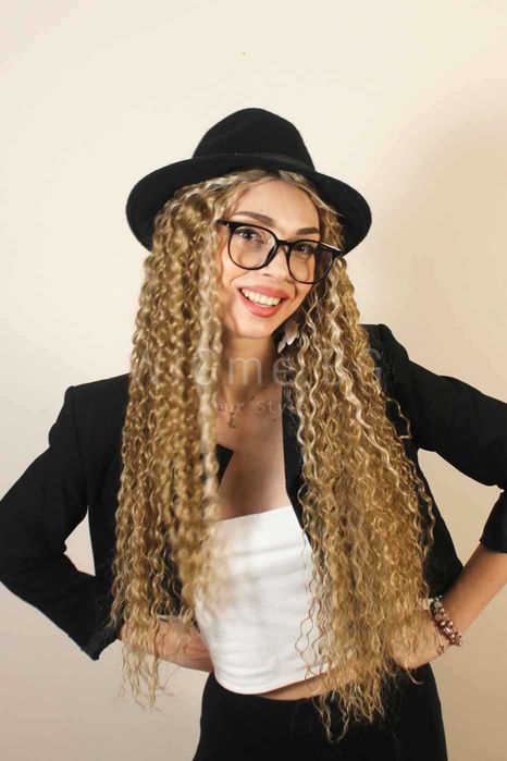 Дълга къдрава тъмноруса лейс фронт перука Жизел