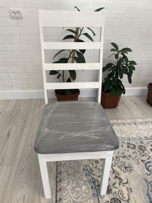 Стол, стулья