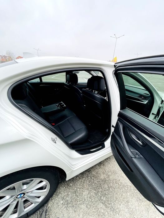 BMW Seria 5 F10 520i 2.0 Benzină Îngrijit