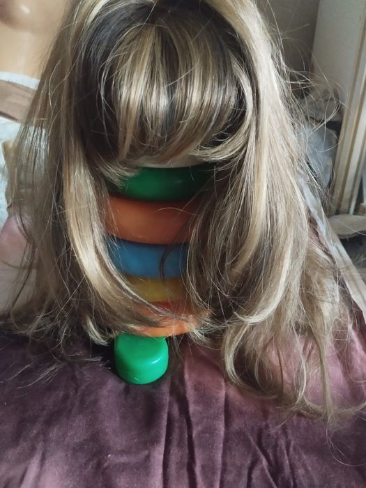 Продам парики новые и ь/у