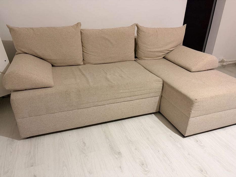 Mobilier, canapea, paturi