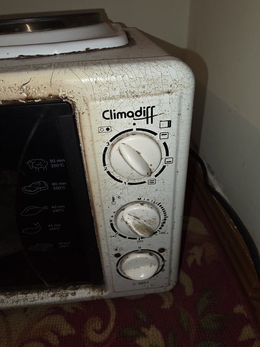 Электропечь продаётся