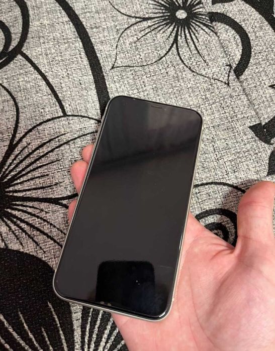 iPhone 11 64gb гарантия 12 мес