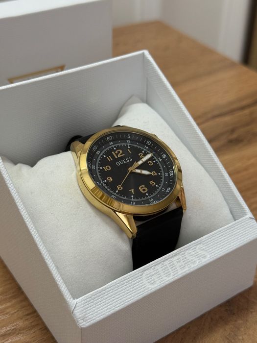 Часы GUESS (оригинал)