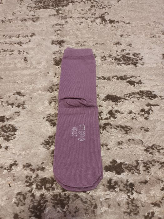 Детски чорапи за момиче.Размер 27-30.Нови.7 броя.Цена-4 евро.