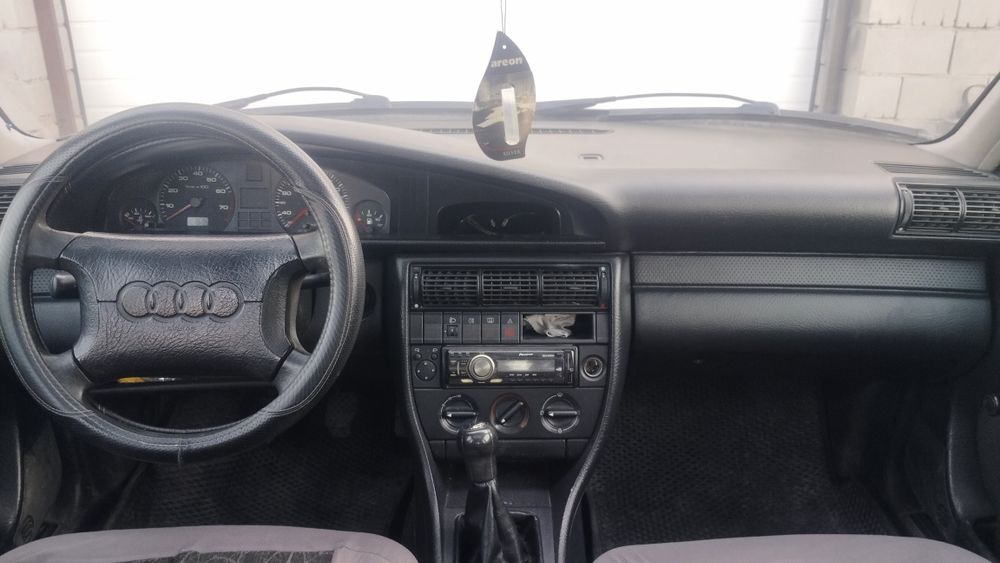 Ауди С4 100, 1992 года