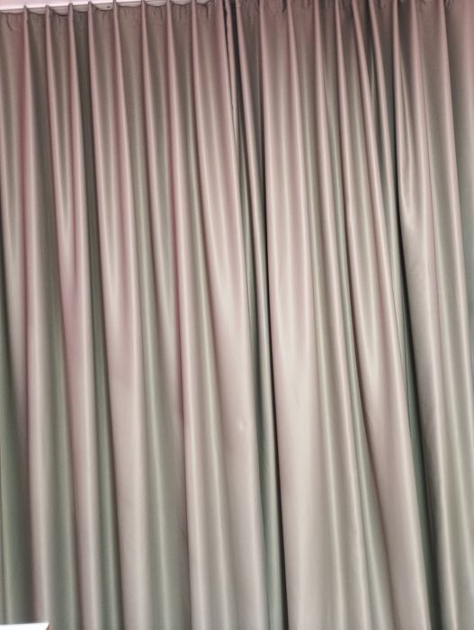 Два броя завеси от качествен блекаут