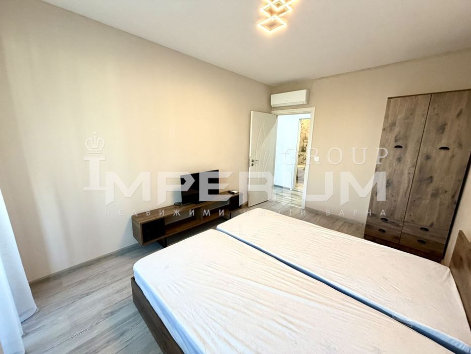 НОВ! Тристаен апартамент с ПАРКОМЯСТО под наем - Затворен комплекс в