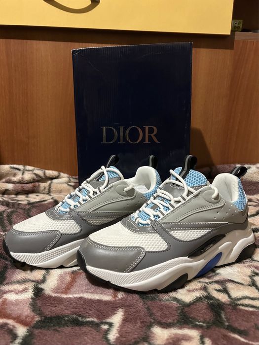 Чисто нови обувки DIOR