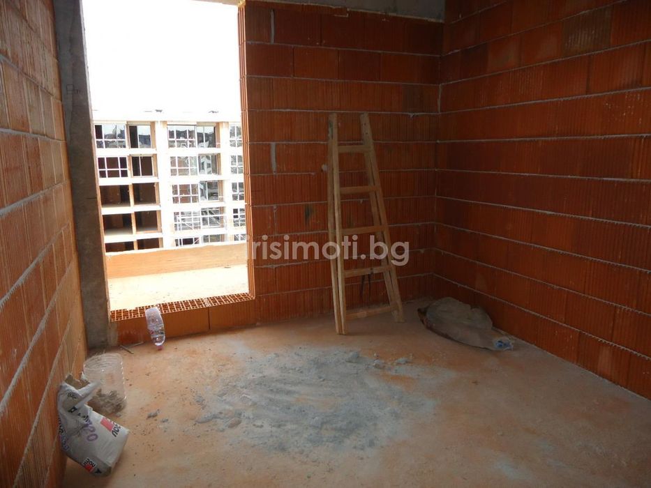 Продава се Тристаен апартамент в София, Студентски град - 141 кв.м за 1930 €/кв.м - Снимка #3