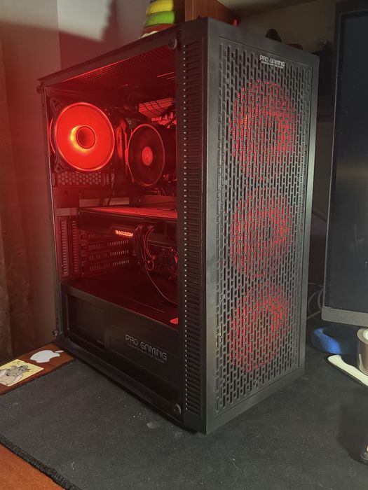 Pc Ryzen 5 5600x 16gb rx 6700xt 12gb