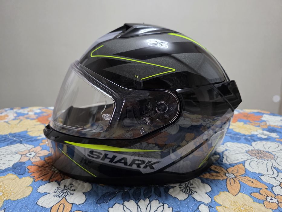 Продам новый шлем shark d-skwal 3