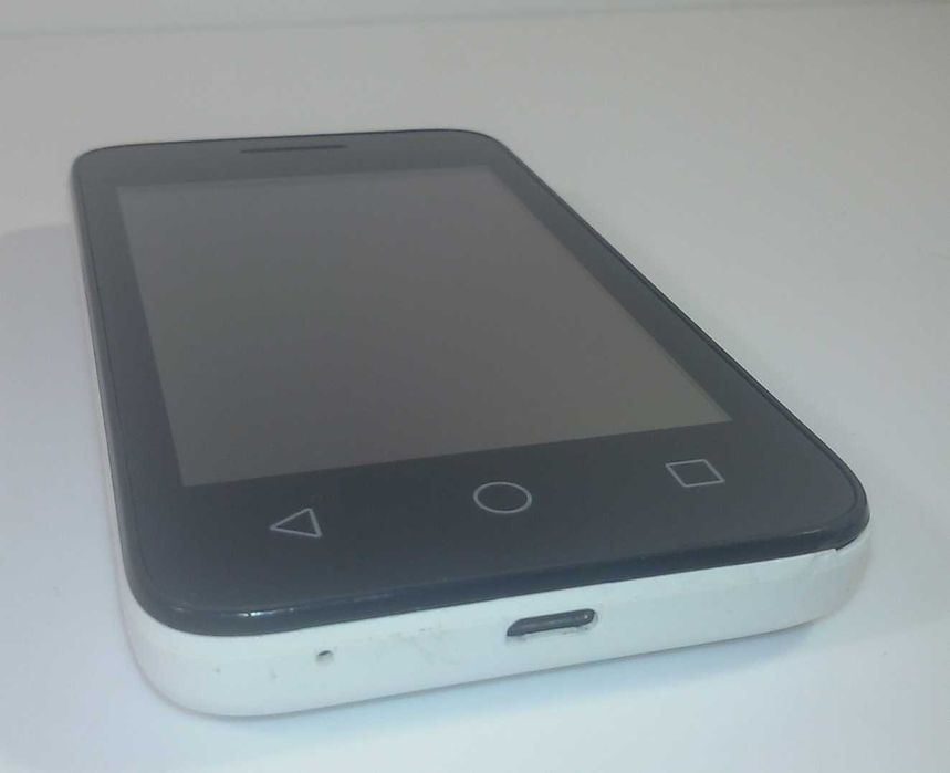 Лот мобилни телефони за ремонт или части