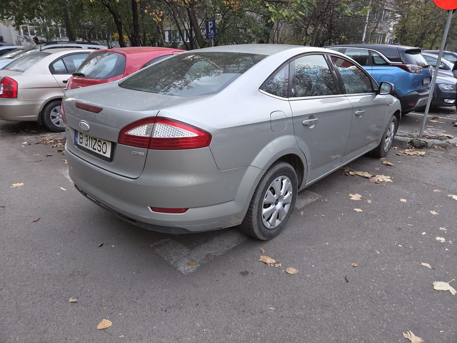 Vand Ford mondeo ghia 2.0 tdi