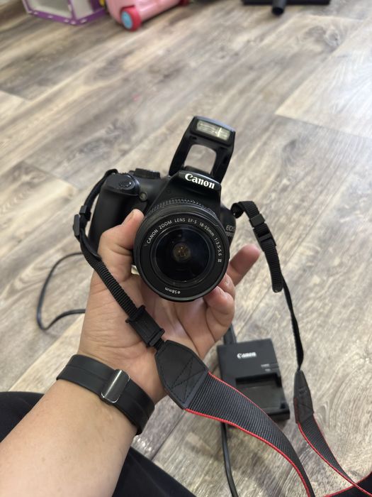 Фотоаппарат Canon EOS1100D