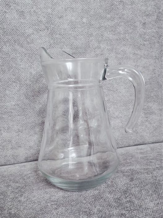 Срочно продам кувшин