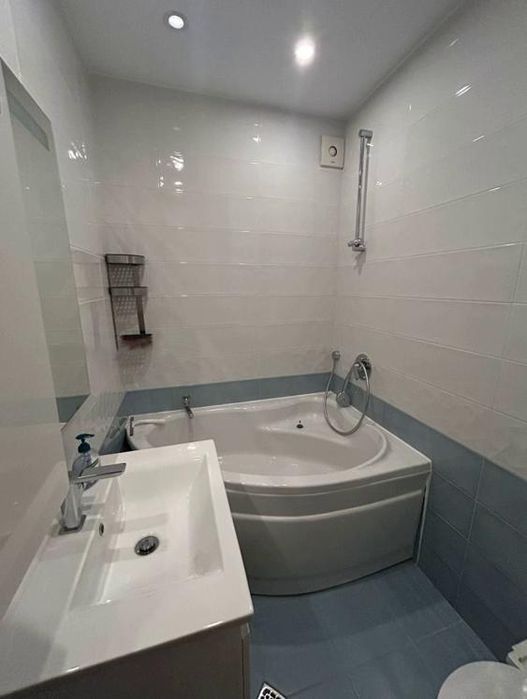 Дава се под наем Четиристаен апартамент в София, Зона Б-18 - 98 кв.м за 900 € - Снимка #14