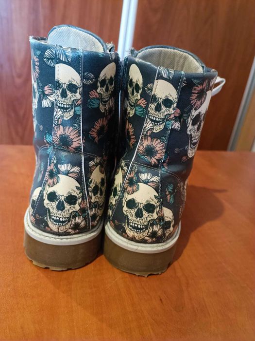 Mumka botine print cranii