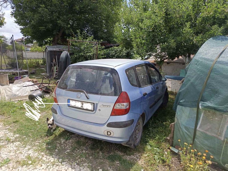 Продава се само на части HONDA JAZZ 1.3 2003година