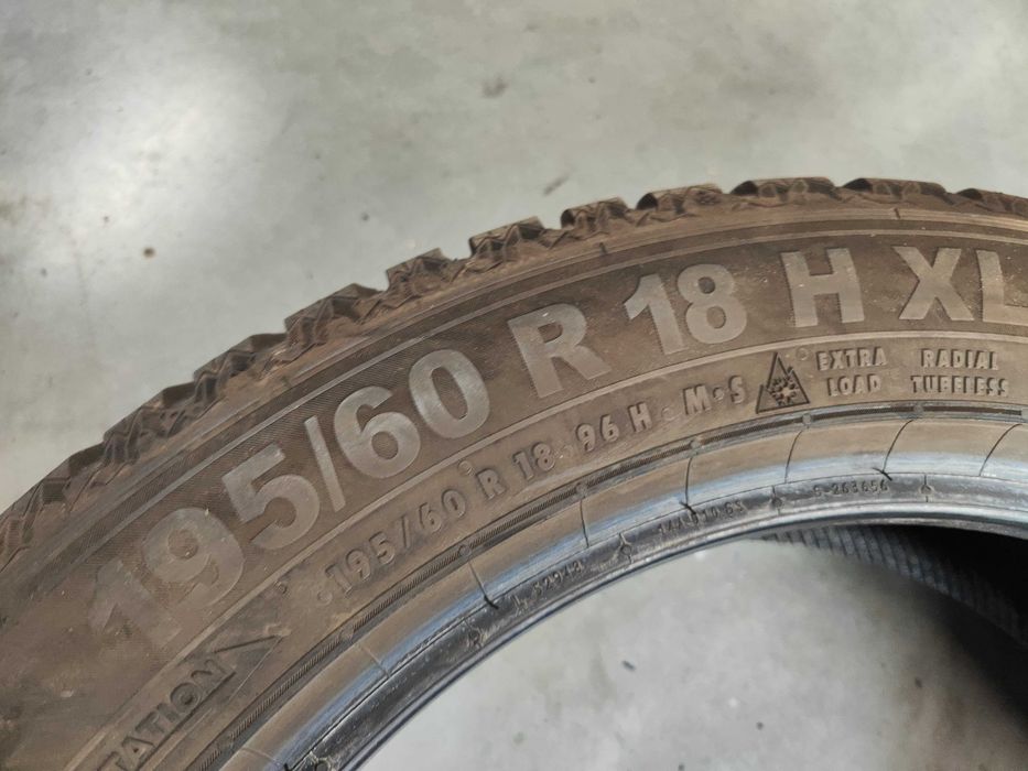 2бр.зимни гуми 195/60/18 Semperit