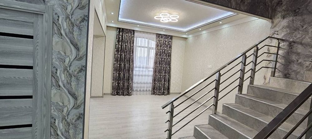 6-комн. квартира, 180 м², Яккасарайский район