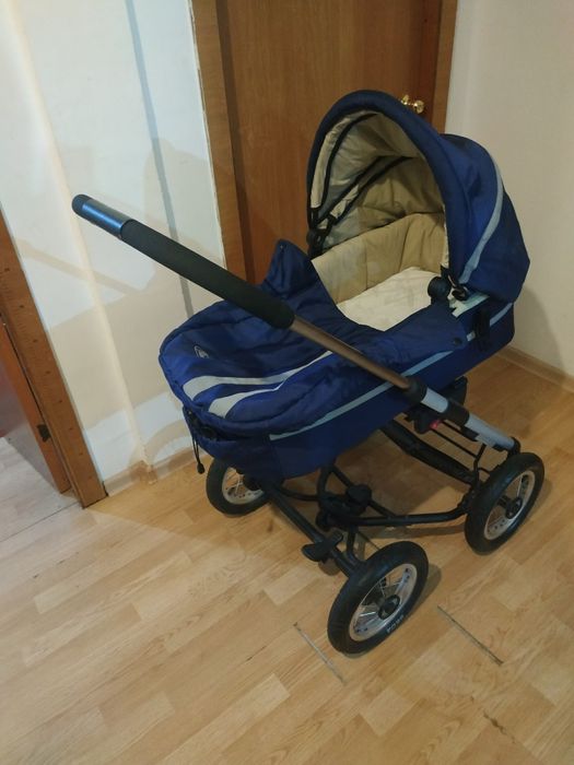 Коляска в хорошем состояние