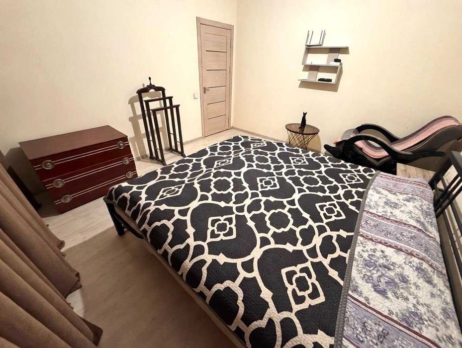 Срочно продаю свою квартиру 2 комнатная, 70 кв.м. Яшнабад, 73000 у.е.