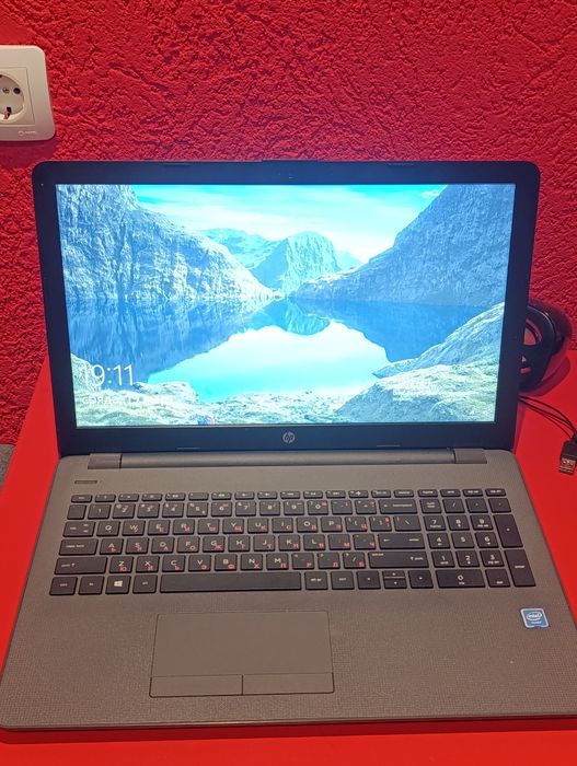 Лаптоп HP 250 G6