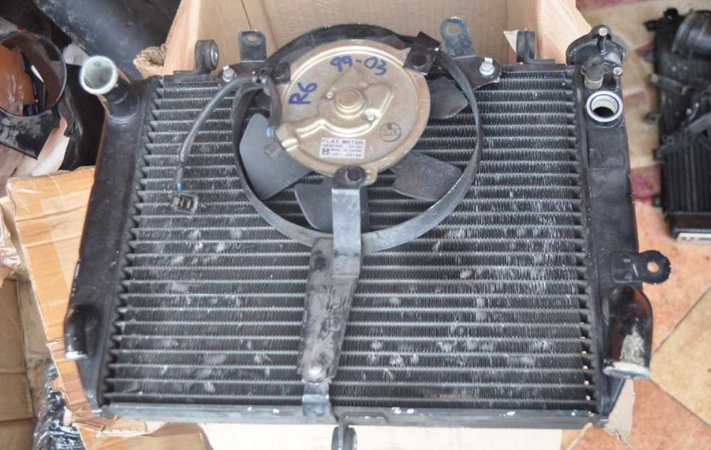 Carene parbriz Yamaha R6 99-02 ,originale