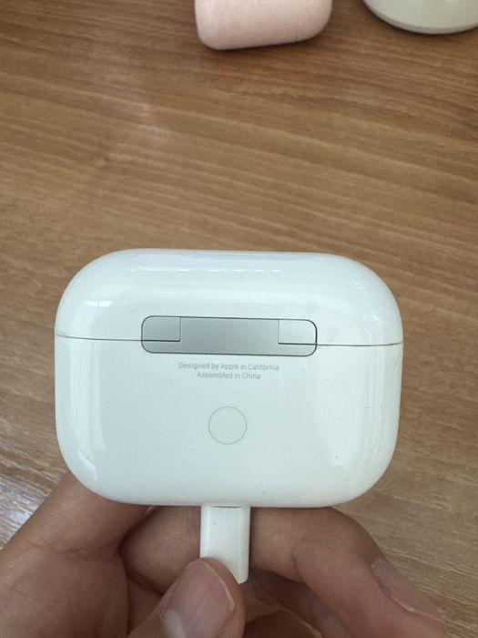 Продам airpods pro