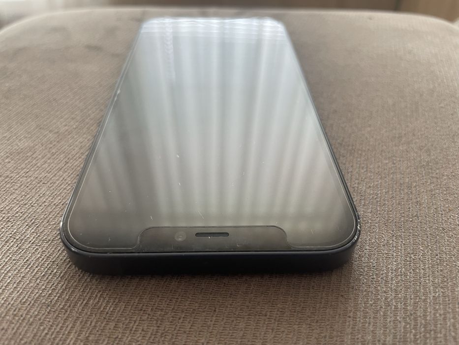 iPhone 12 - 128 GB отлично състояние