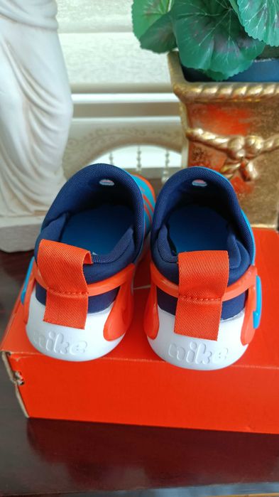 Nike нови с кутия. 28.5 размер