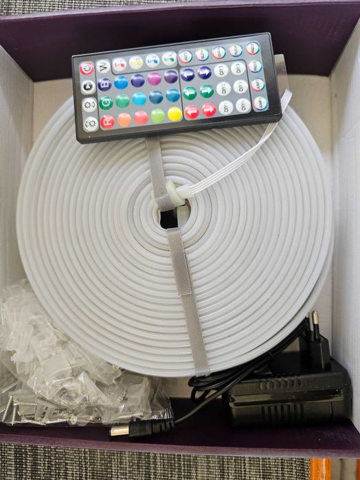 Bandă LED neon AILBTON 30m RGB, aplicație + telecomandă