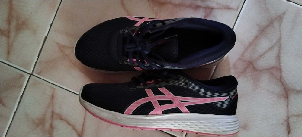 Маратонки номер 36