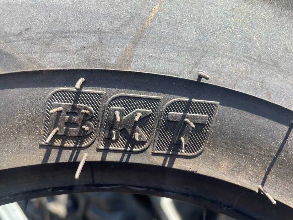 Cauciucuri noi 4.00-12 cu 6 pliuri pentru motocultor marca BKT