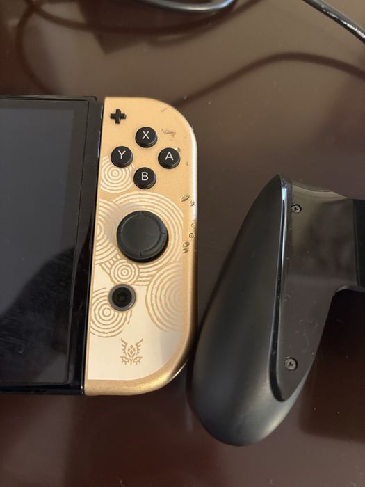 Nintendo Switch Oled Zelda Edition