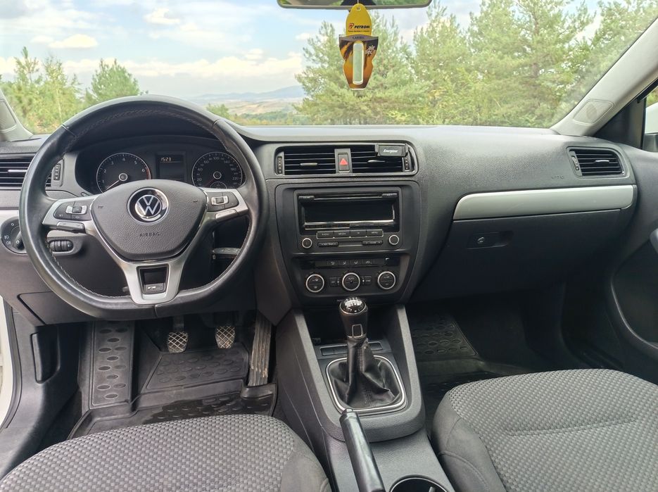 Vând vw jetta 1.2 tsi
