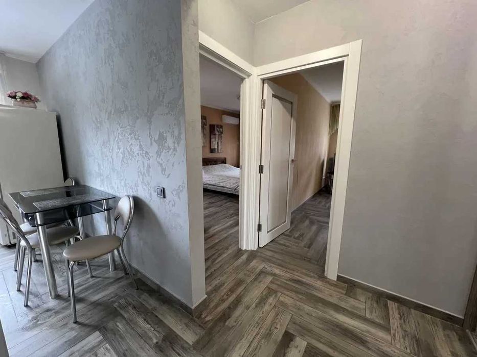 Дава се под наем Двустаен апартамент в София, Център - 56 кв.м за 408 € - Снимка #1