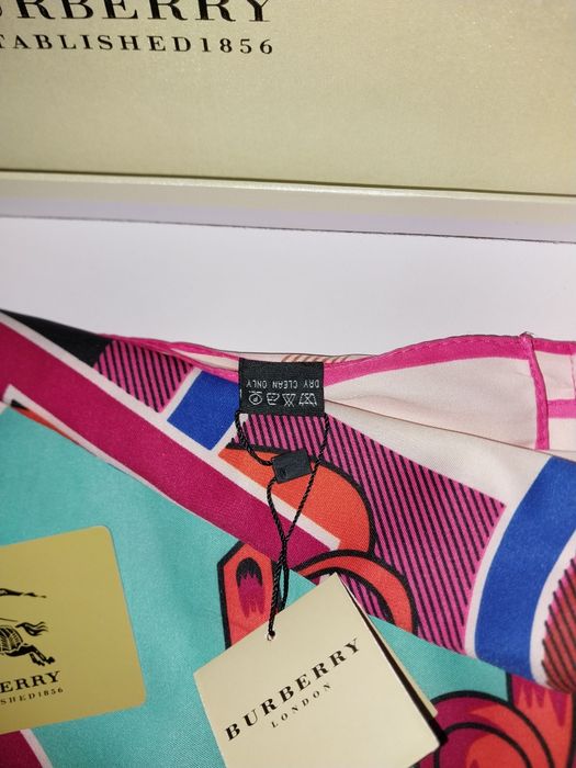 Burberry женский платок
