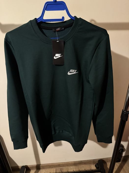 Блузи nike,boss zara на 20 лв броя